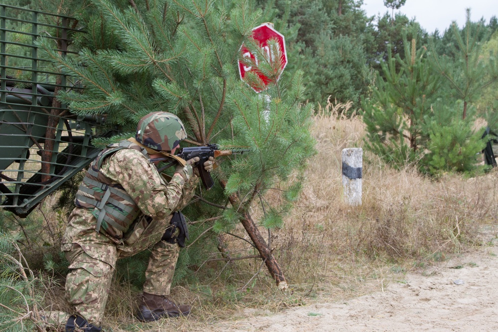 Ukrainian guardsmen conduct culminating field exercise
