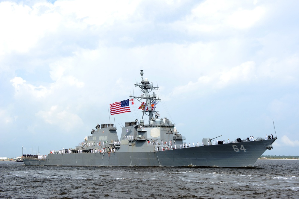 USS Carney (DDG 64)