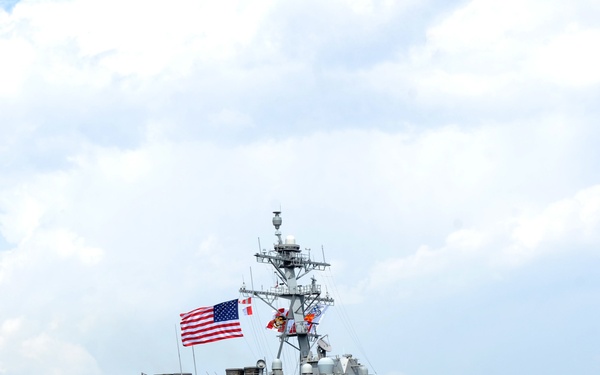 USS Carney (DDG 64)