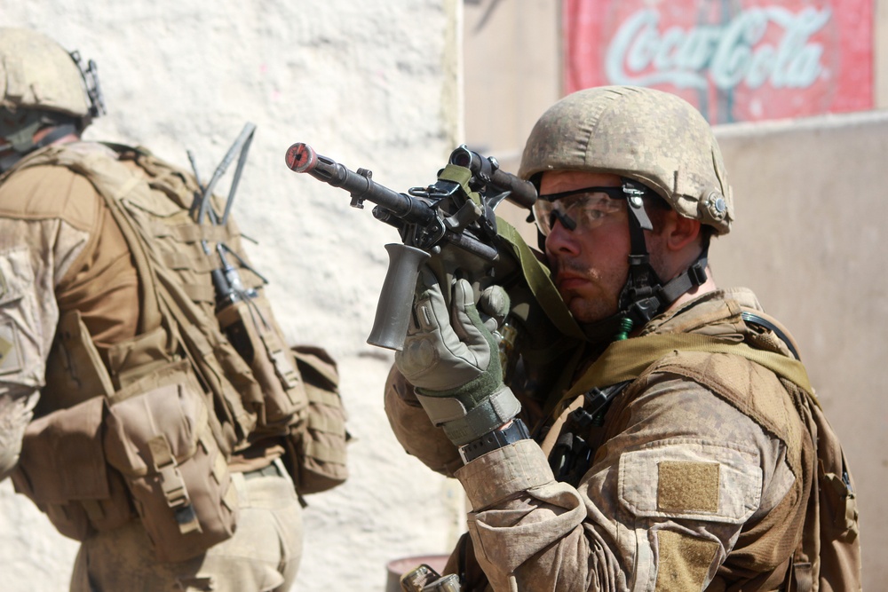 Kiwis hone urban combat tactics in IIT
