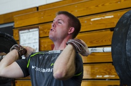 Nationally-ranked weightlifter preaches health and fitness at Army Wellness Center