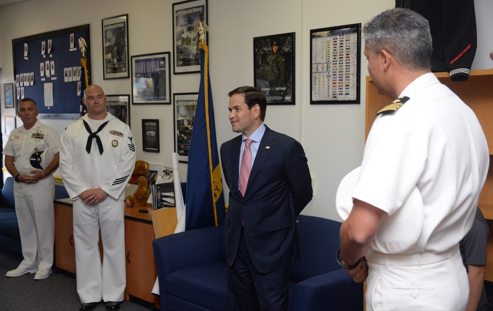 Sen. Marco Rubio visits Navy Recruiting Station Chattanooga