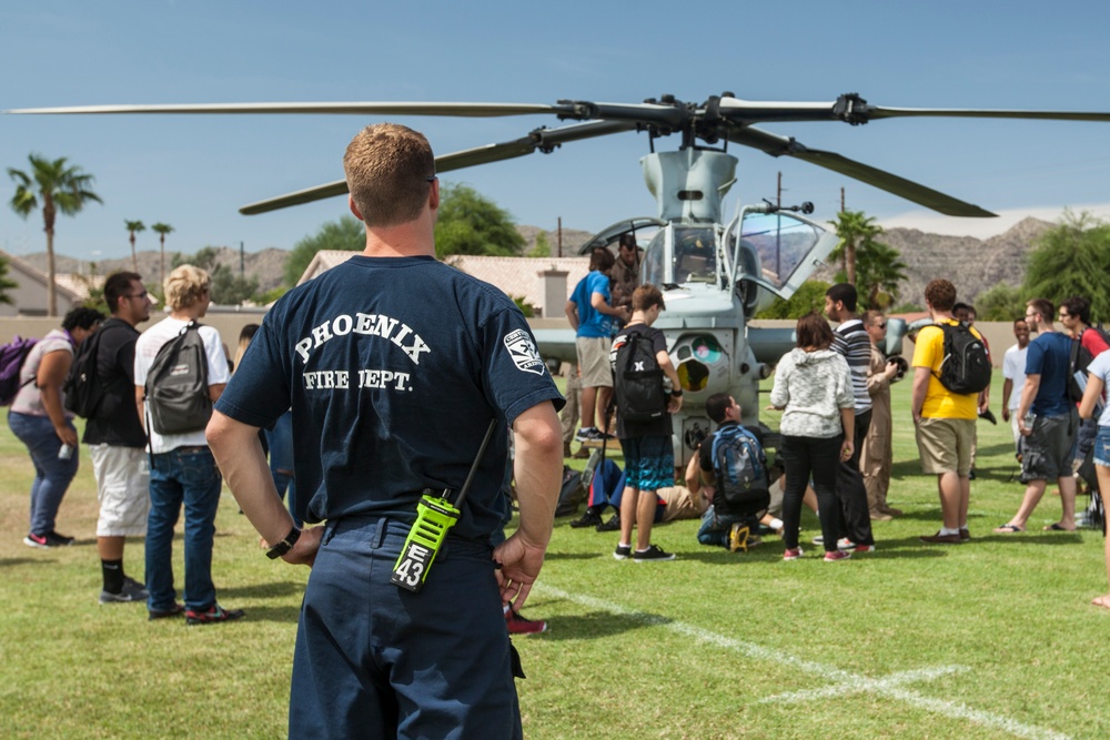 DVIDS Images Marines showcase aircraft at Mountain Pointe High School [Image 3 of 9]