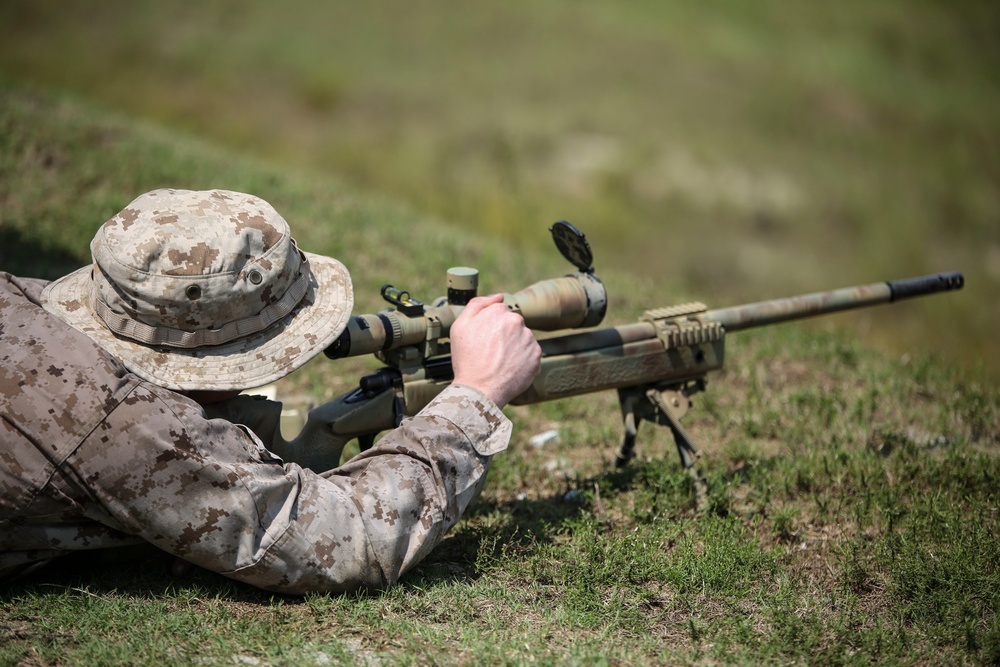 Through the scope: 2nd Battalion, 6th Marines prepares weapons, Marines for deployment