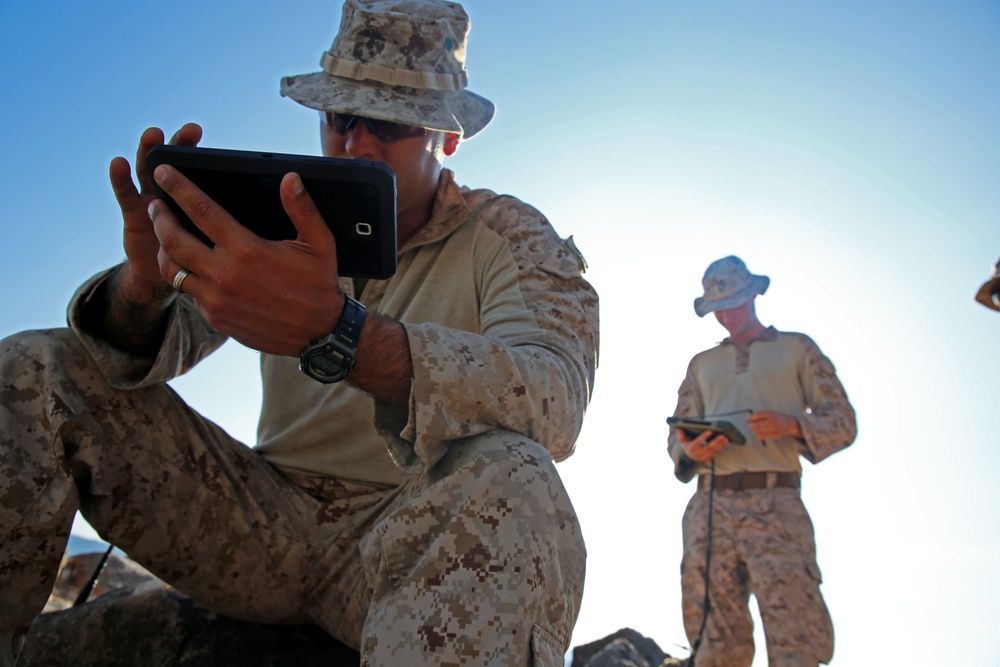 Lightning from the sky in Gila Bend: ANGLICO conducts close air support training