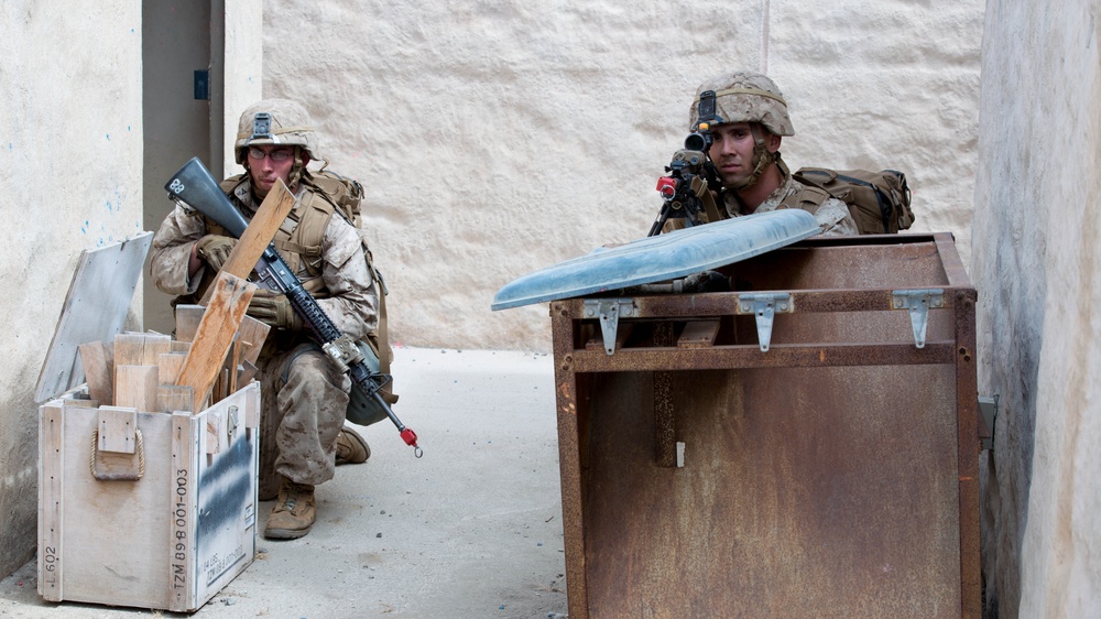 'Fighting Fifth' Marines conquer Dawn Blitz