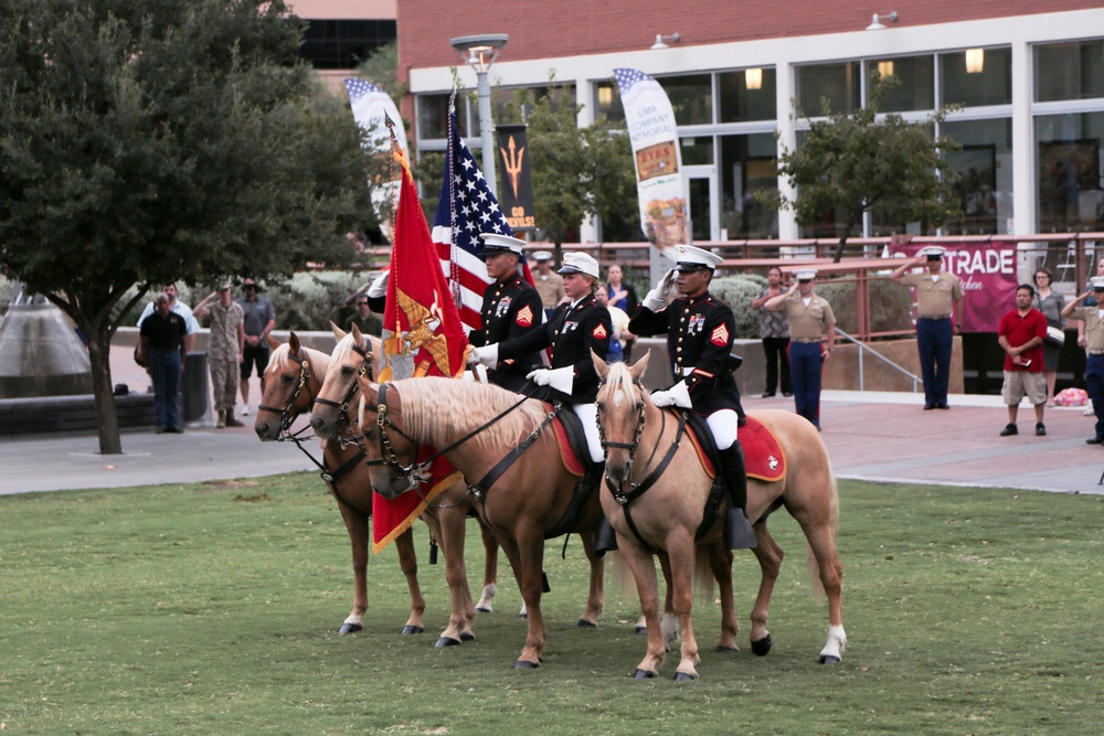 Marines and Phoenix Residents Officially Begin Marine Week