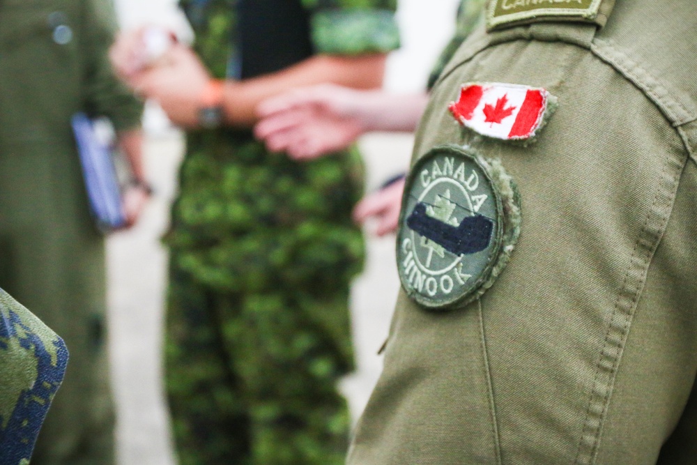 Army and Canadian Chinook aircrews to train together in support of ground forces