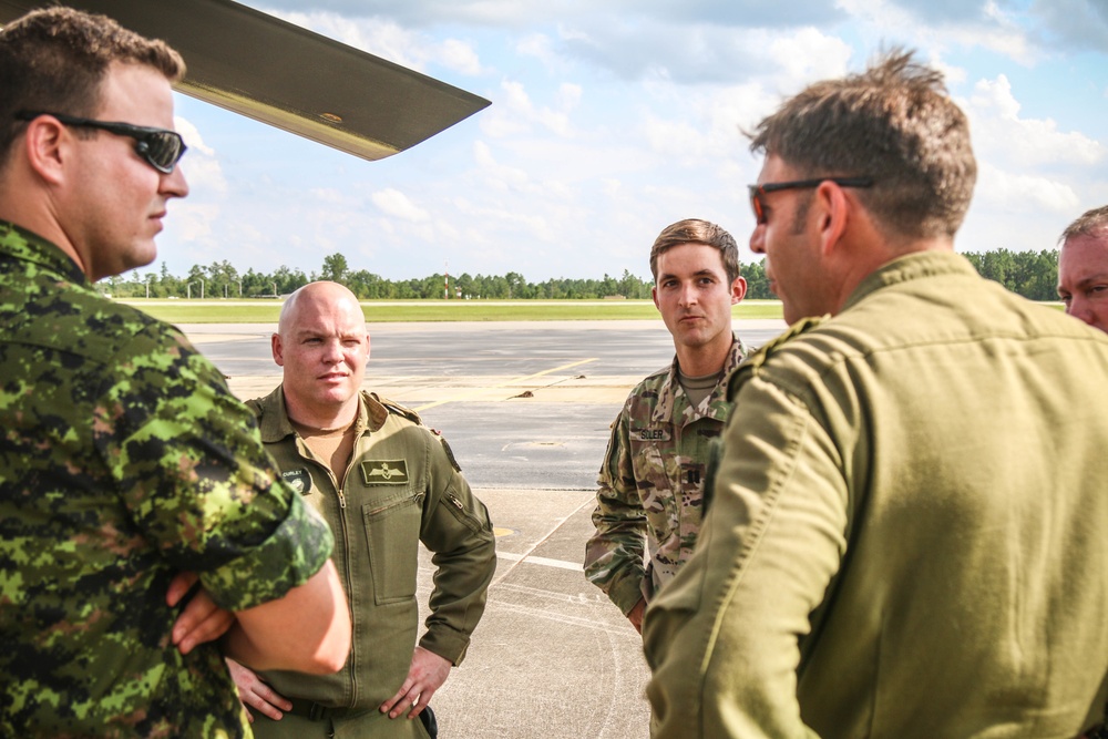 Army and Canadian Chinook aircrews to train together in support of ground forces