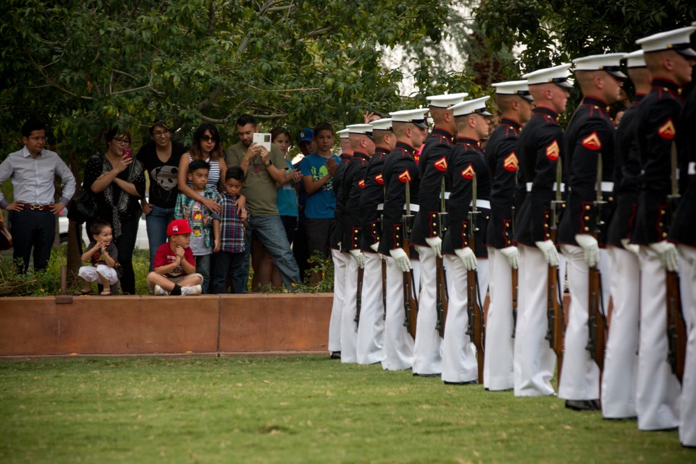 Marines and Phoenix Residents officially Begin Marine Week