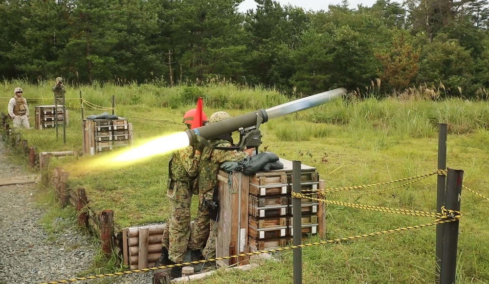 JGSDF, Marines shoot Anti-tank Missiles at Forest Light 16-1