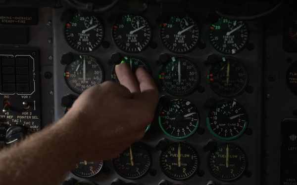 Reserve Airmen maintain C-130s keeping AFCENT air operations steady