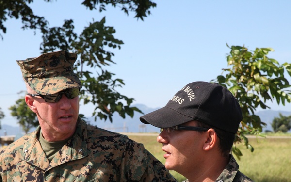 Brig. Gen. Smith visits Special Purpose Marine Air-Ground Task Force-Southern Command in Honduras