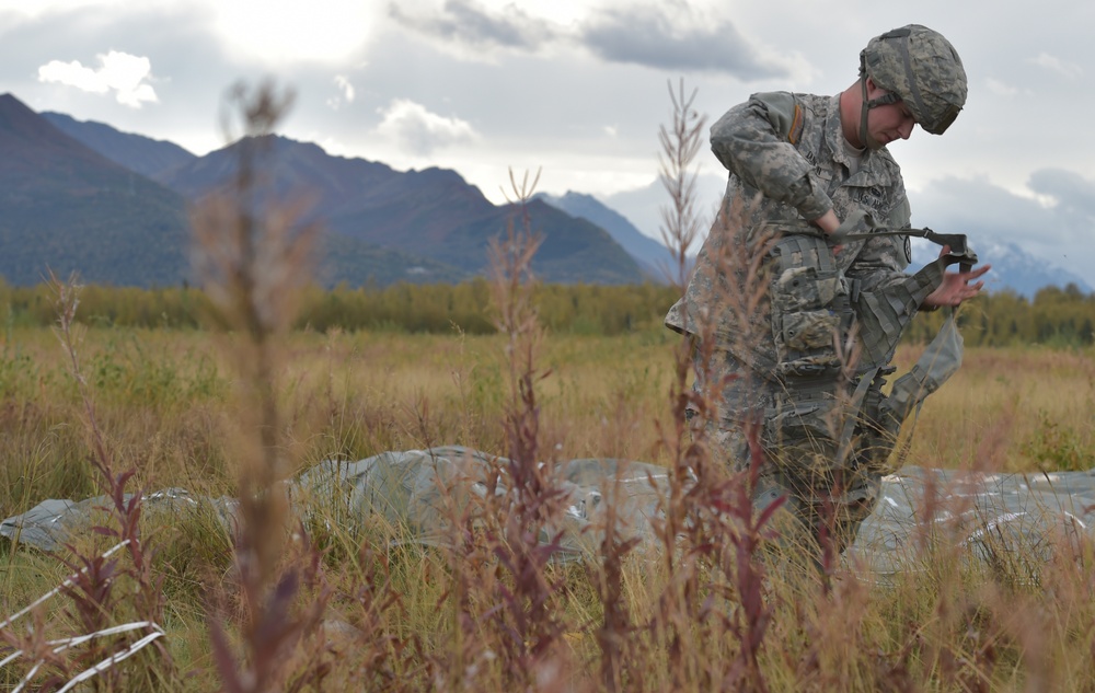 US Army Alaska paratroopers conduct airborne operations