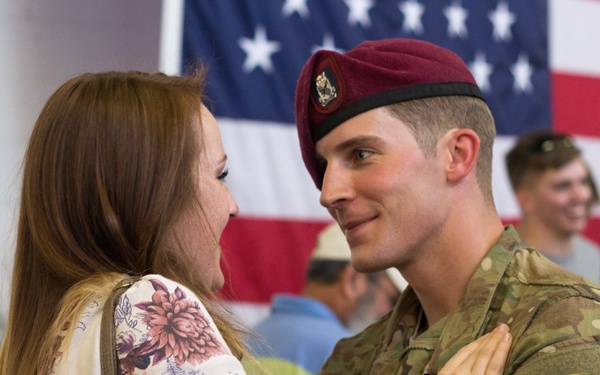 3rd BCT paratroopers redeploy from Operation Inherent Resolve