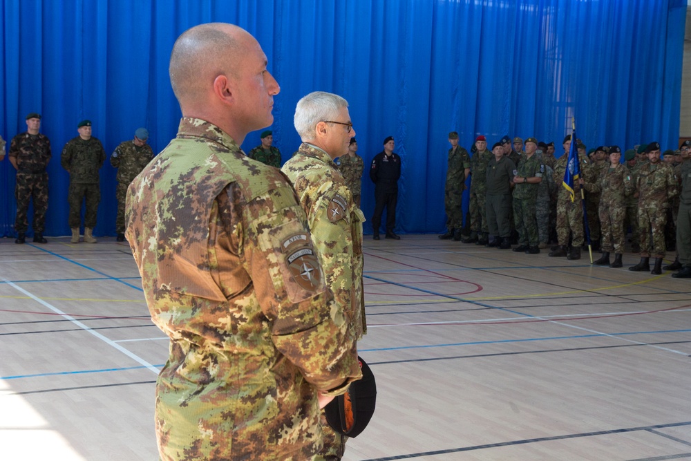 KFOR Soldiers meet Supreme Allied Commander Europe