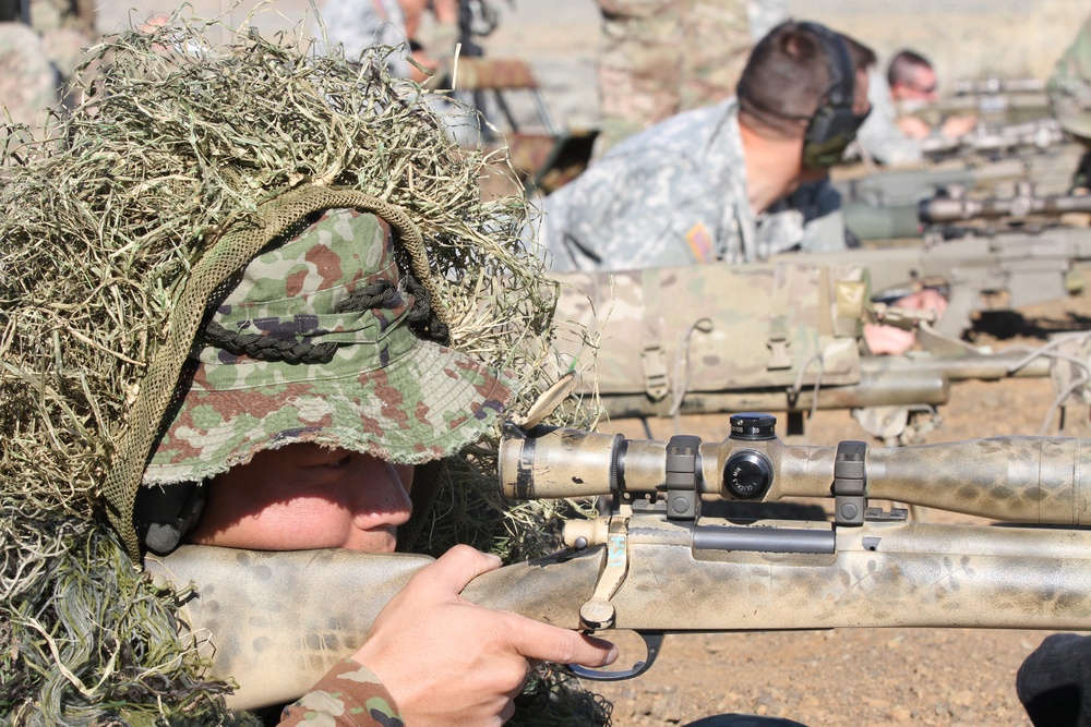 Soldiers conduct Rising Thunder sniper training