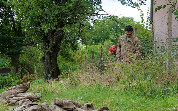 ‘Sky Soldiers’ lead outreach project at Bulgarian school