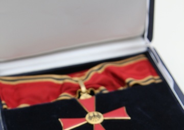 Order of Merit awarded to US Chairman, Joint Chiefs of Staff