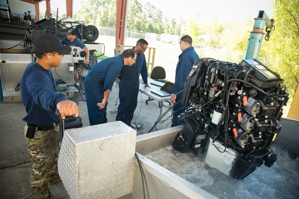 NAVSCIATTS Outboard Motor Maintenance and Overhaul Course