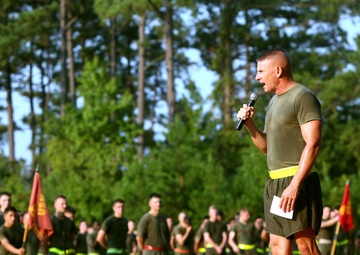 MACG-28 Marines kick off Labor Day weekend with group run