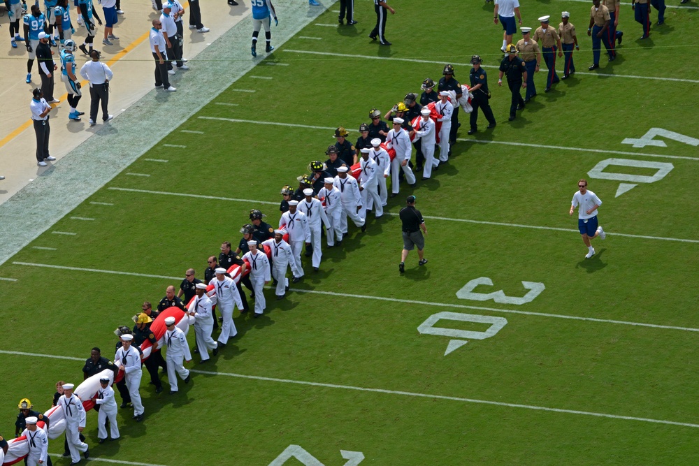 DVIDS - Images - Jacksonville Jaguars 2015 first game - 125th FW flyover  and appreciation day [Image 4 of 7]