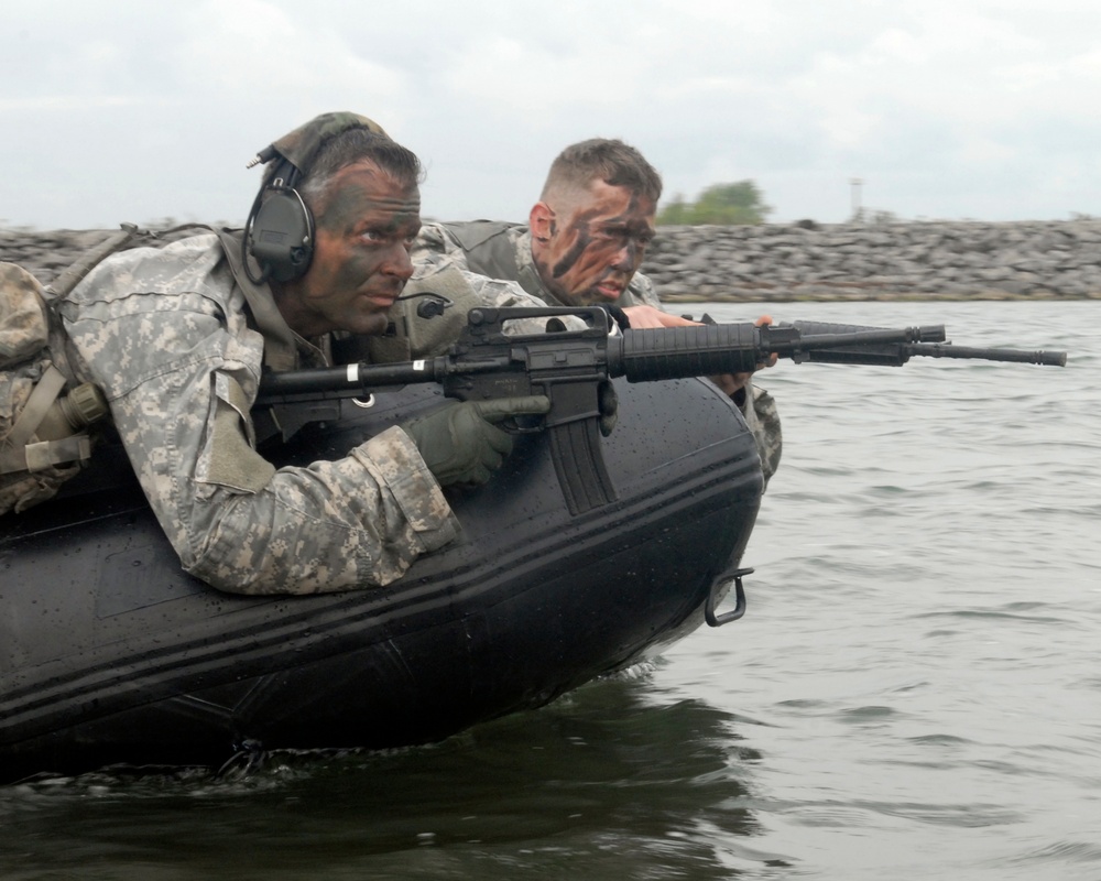 New York National Guard conduct Zodiac training