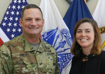 Top WMD official visits 20th CBRNE Command