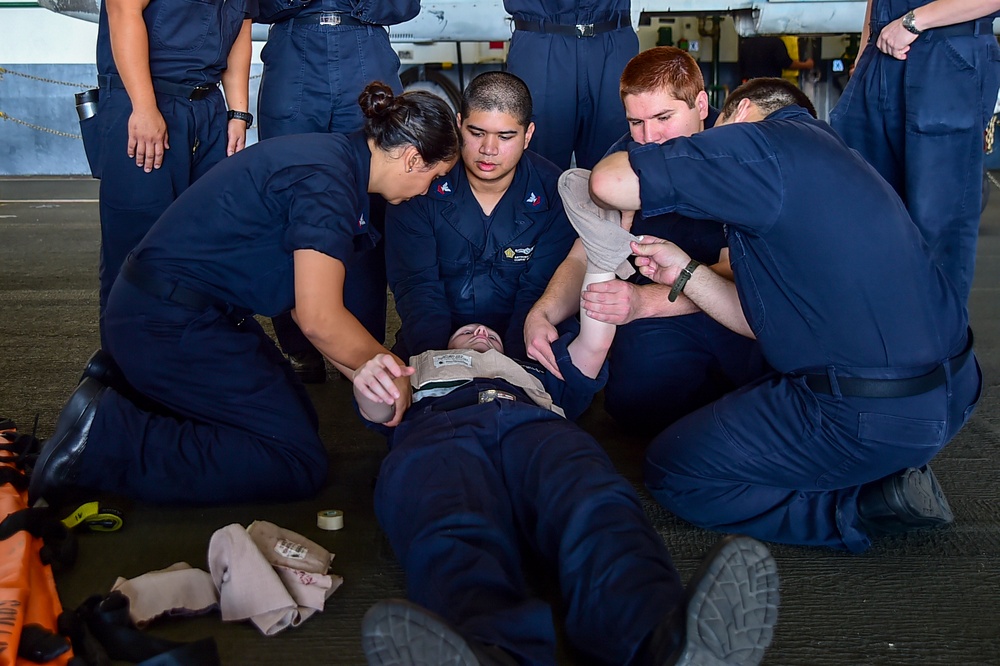 Stretcher bearer drill