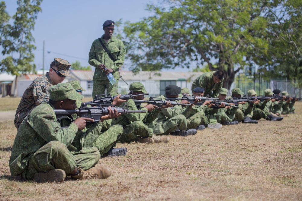 U.S. Marines instruct soldiers with Belize Defence Force in Rifle Marksmanship