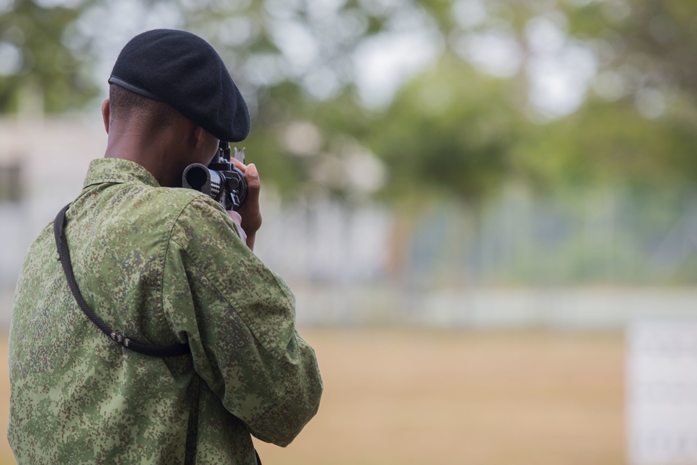 U.S. Marines instruct soldiers with Belize Defence Force in Rifle Marksmanship