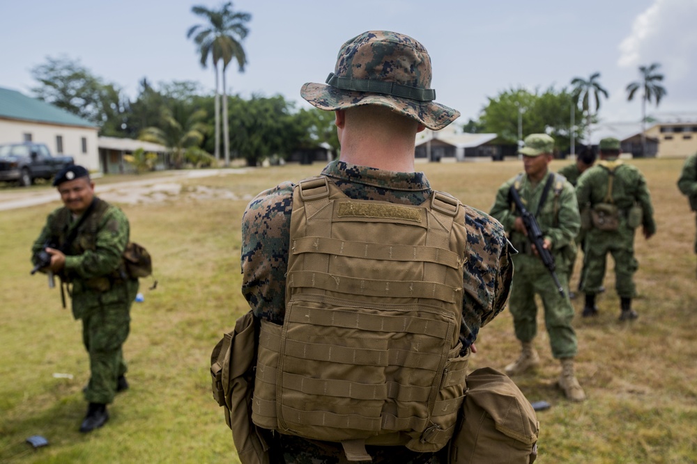 U.S. Marines instruct soldiers with Belize Defence Force in Combat Marksmanship