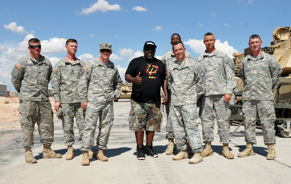 Cedric gets entertained on Fort Bliss