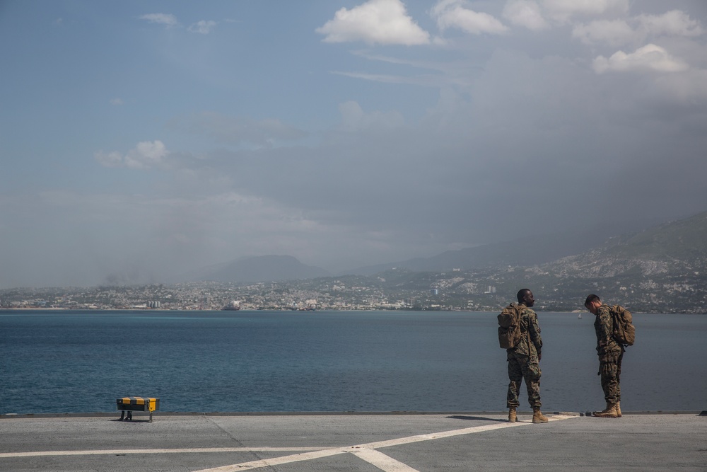 USNS Comfort in Haiti