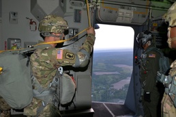 US, Hungarian paratroopers conduct combined emergency deployment exercise