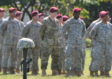 Memorial service honors fallen Army Reserve Soldier