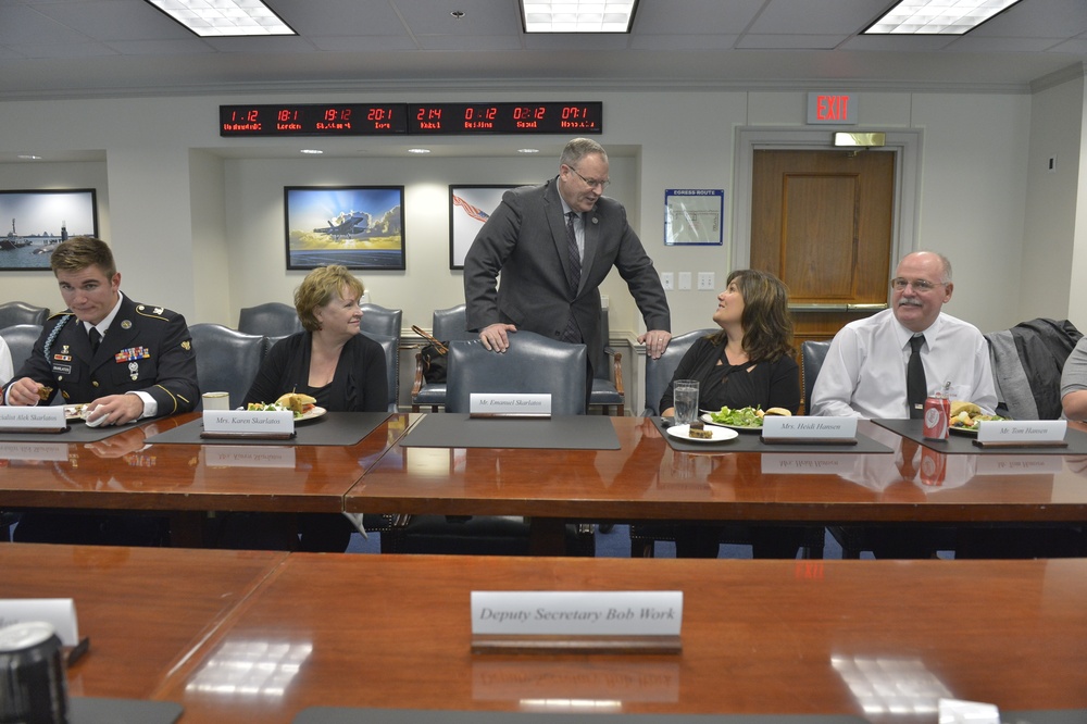 Deputy Secretary of Defense Work hosts lunch for heroes