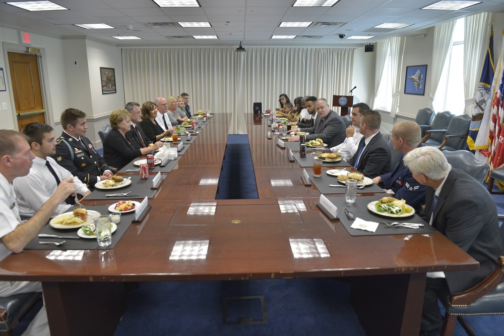 Deputy Secretary of Defense Work hosts lunch for heroes