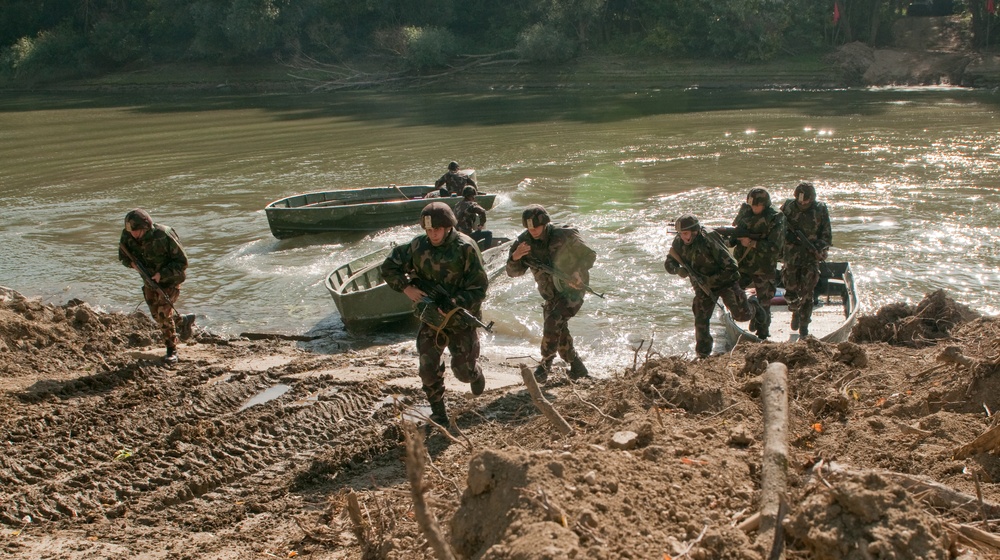 Stryker Soldiers complete Dragoon Crossing, build bridges