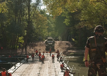 Stryker Soldiers complete Dragoon Crossing, build bridges