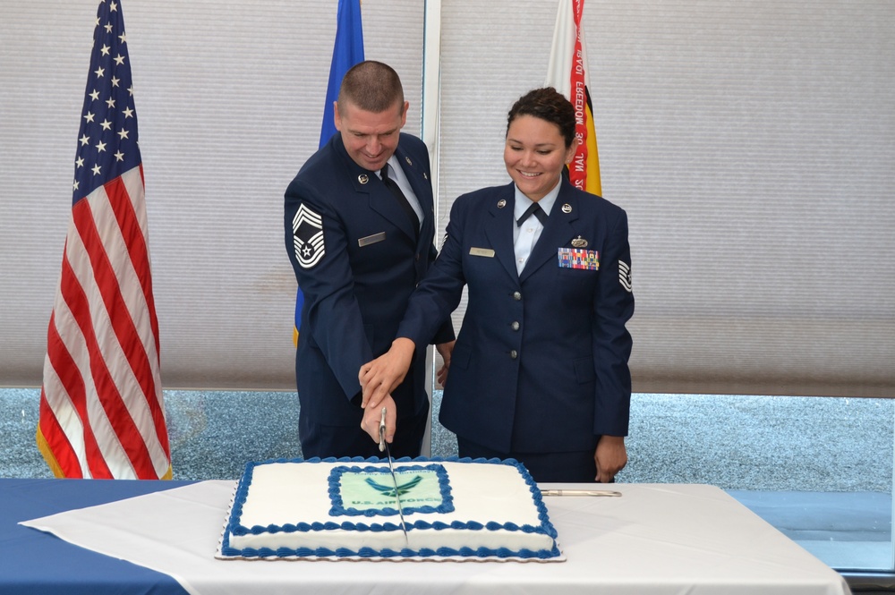 Army &amp; Air Force Exchange Service cake cutting in celebration of the US Air Force's 68th Birthday