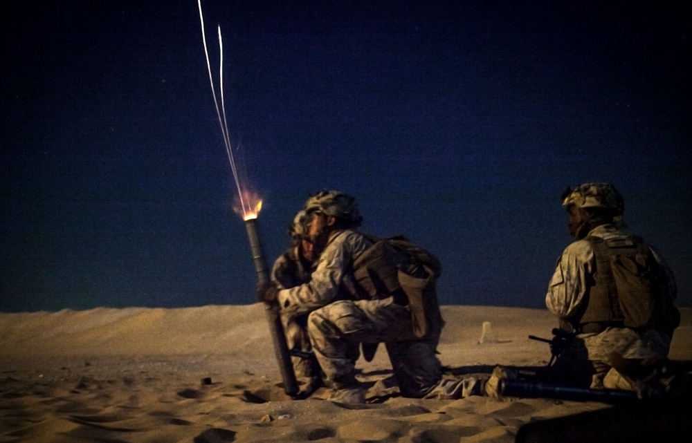 Fireworks | US Marines light up Kuwaiti night