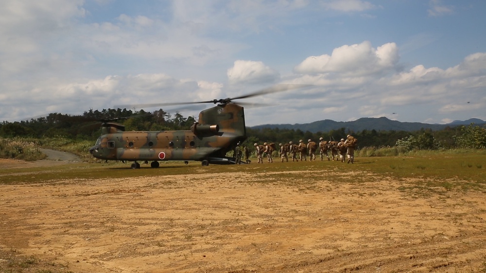 JGSDF, US Marines finish Forest Light 16-1 with culminating exercise