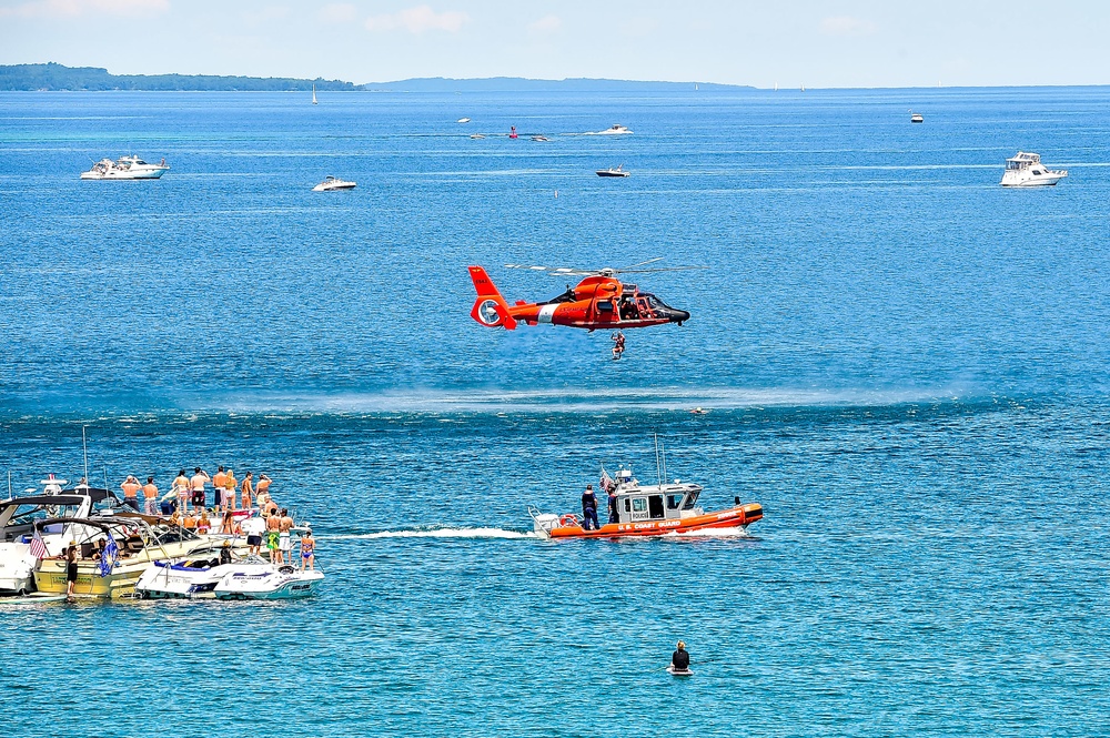 Air Station Traverse City conducts rescue swimmer operations
