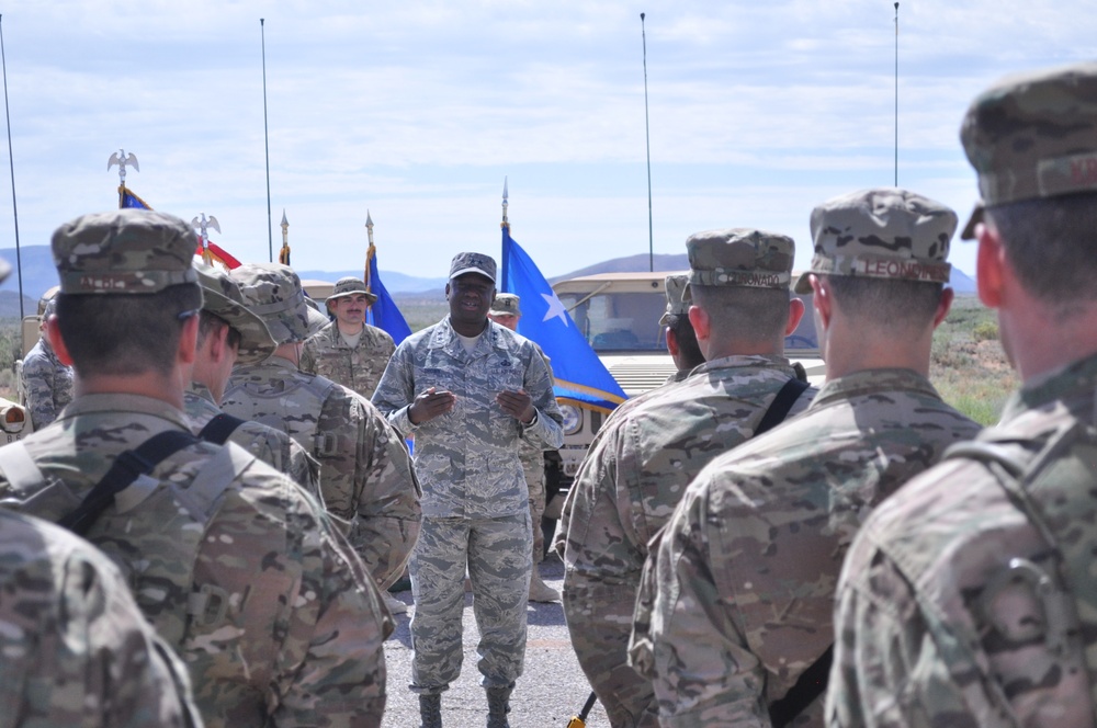 Second AF commander tours Bliss training facilities