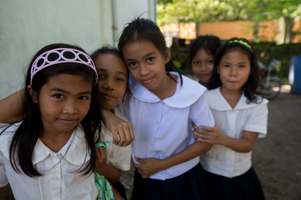 Palawan students during PHIBLEX 15