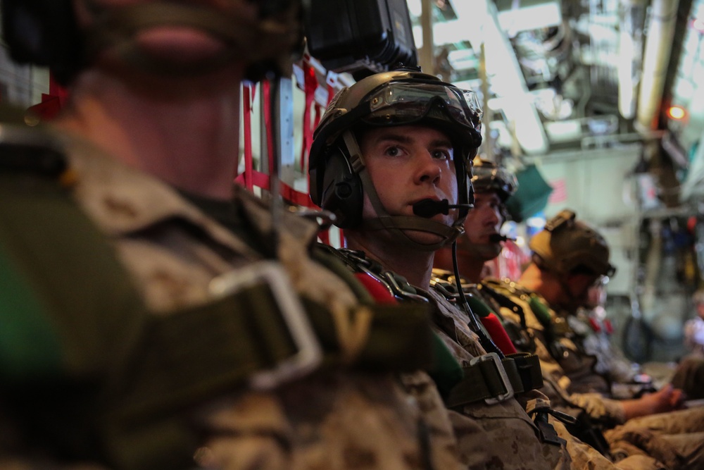 The sky is the limit; Recon conducts military freefall training