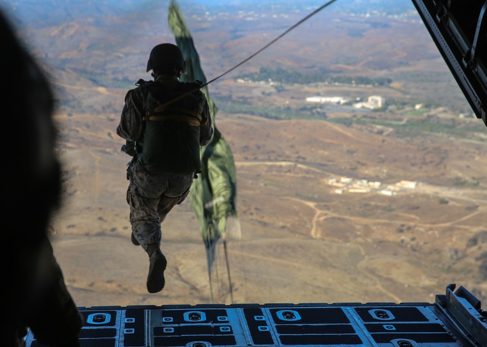 The sky is the limit; Recon conducts military freefall training