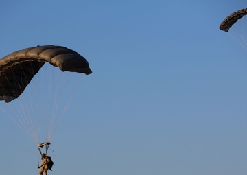 The sky is the limit; Recon conducts military freefall training
