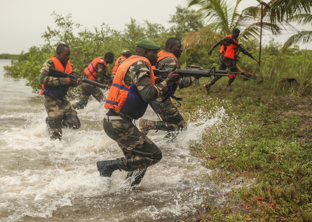 Partnership in action: U.S. Marines, Coast Guardsmen, Senegalese military refine small-boat skills